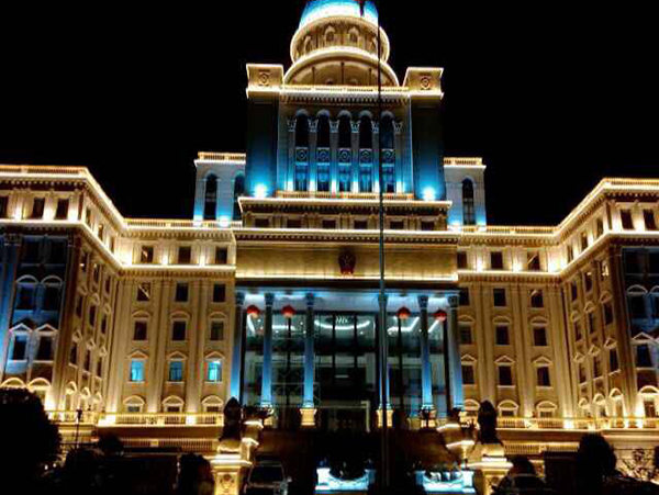 城市戶外景觀亮化工程常用燈具有哪些?(圖1) 城市戶外景觀亮化工程常用燈具有哪些?(圖1)